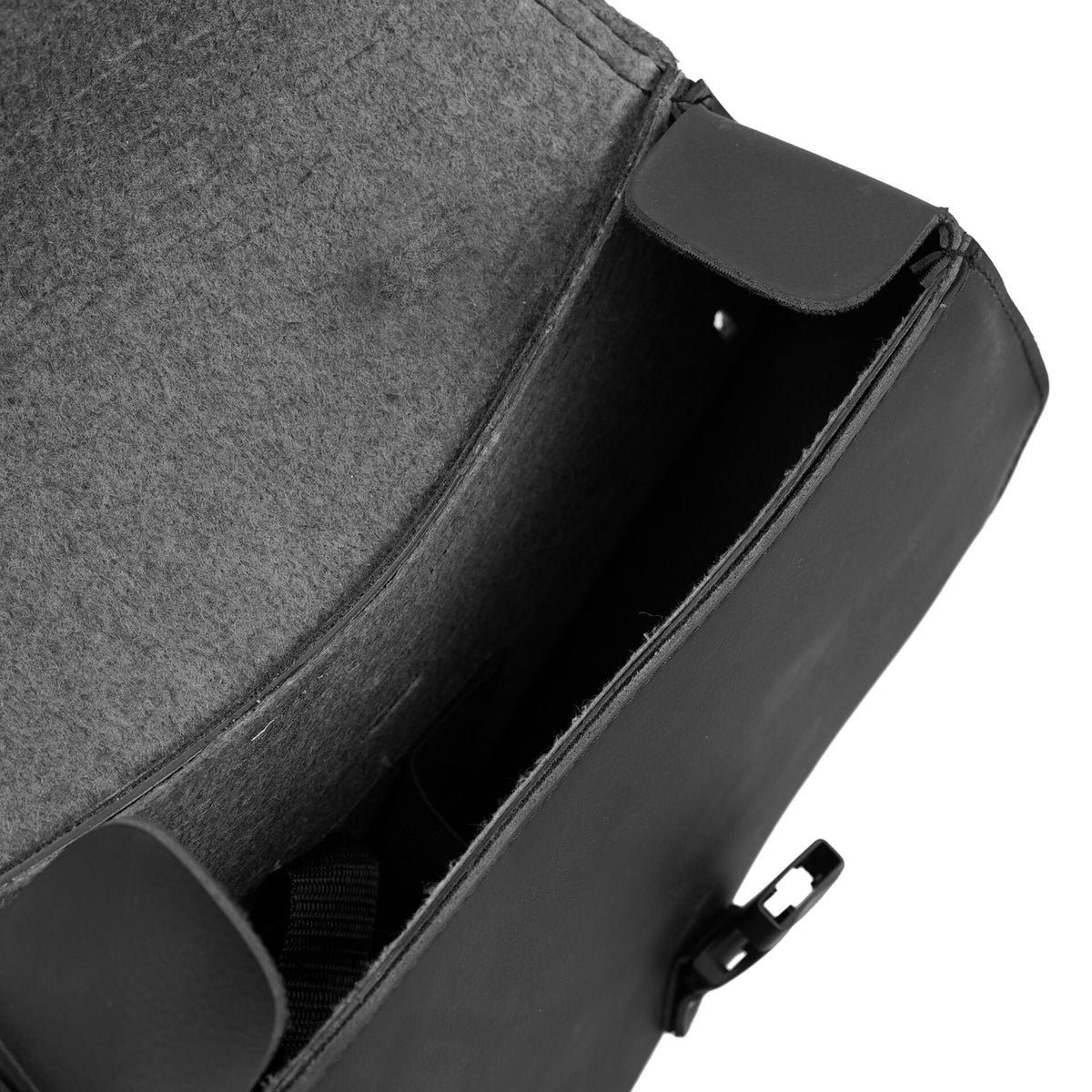 BSM4547 LEFT SIDE SYNTHETIC LEATHER SWING ARM BAG W/BOTTLE HOLDER