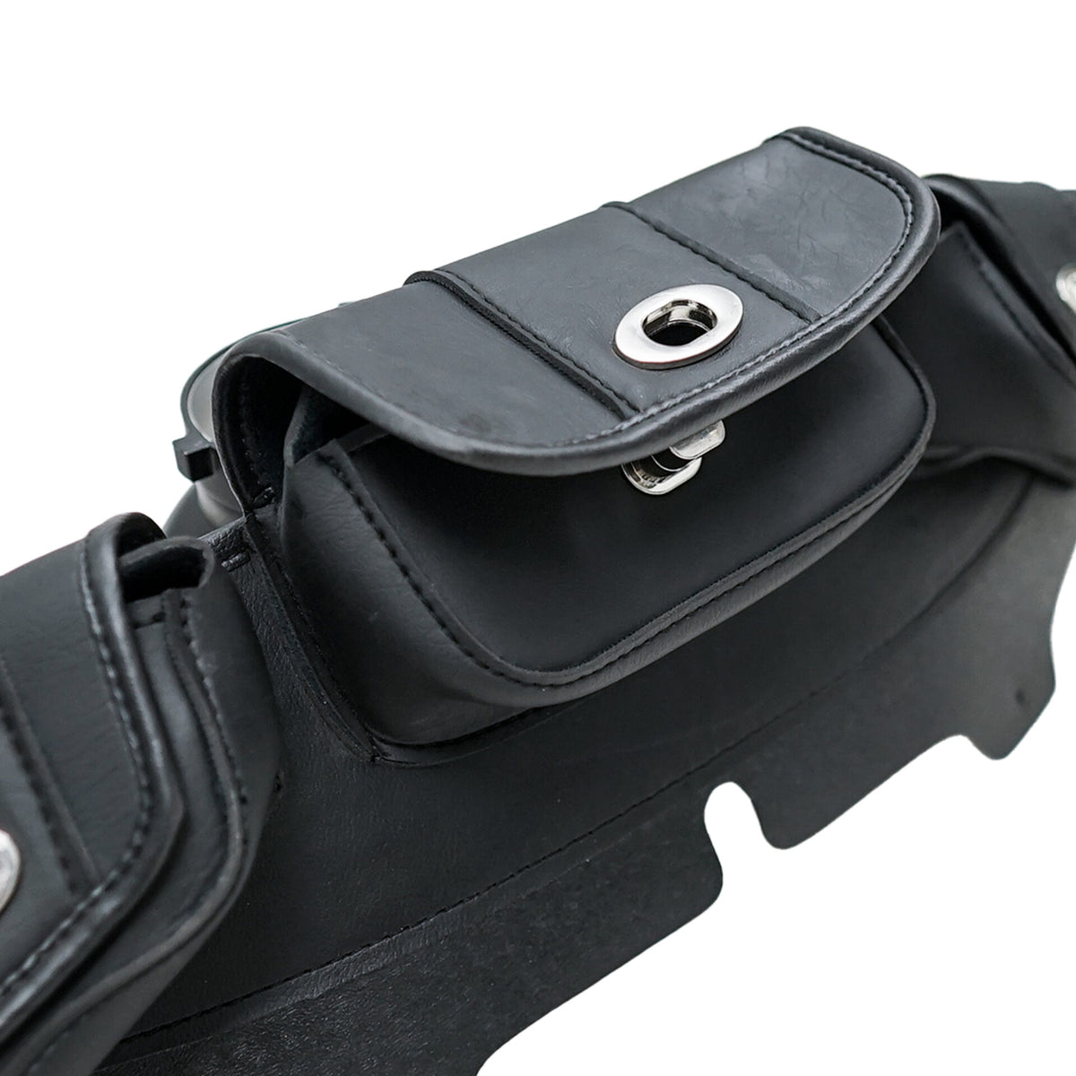 BSM4552 THREE-POCKET WINDSHIELD BAG