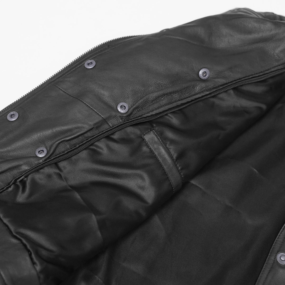 SHADOW QUEEN WOMEN’S BLACK FASHION LEATHER JACKET WITH RIBBED ACCENTS