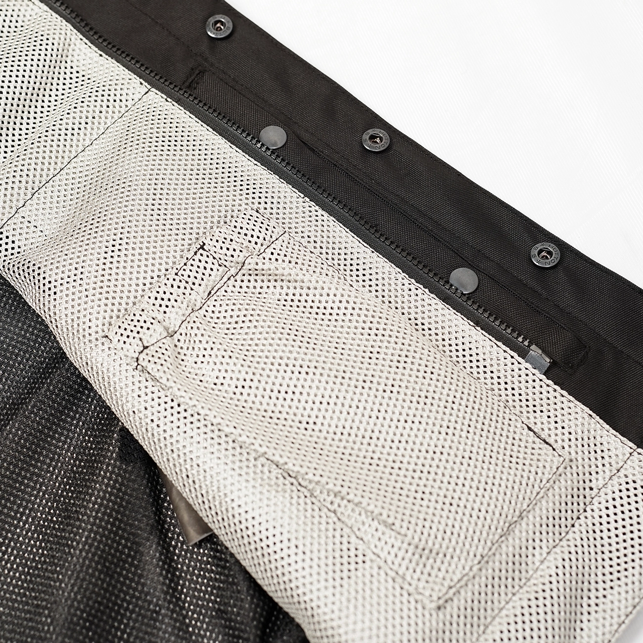 BSM4612 - Blaze Silver Men’s Motorcycle Mesh Vest - Image 5